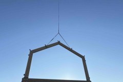 Frames-being-lifted-from-Desert-road